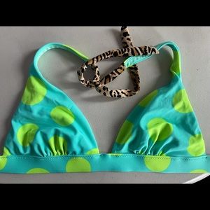 Victoria’s Secret triangle bikini! 👙